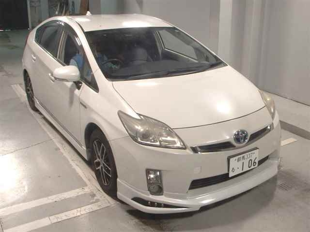 TOYOTA PRIUS 2011
