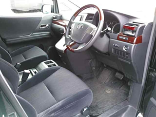 TOYOTA VELLFIRE 2010