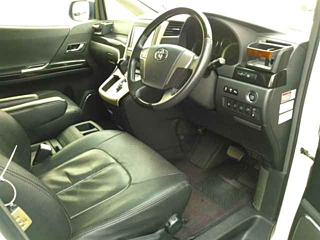 TOYOTA VELLFIRE 2014
