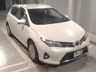 TOYOTA AURIS 2013
