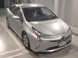 TOYOTA PRIUS 2016
