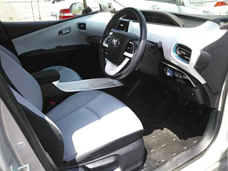 TOYOTA PRIUS 2016