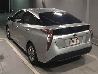TOYOTA PRIUS 2016
