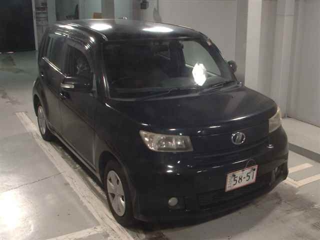 TOYOTA BB 2010