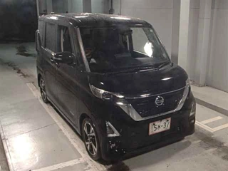 NISSAN ROOX 2020