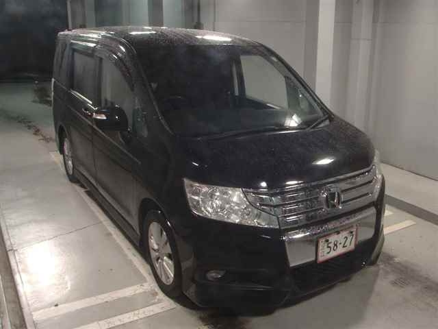 HONDA STEP WAGON 2010