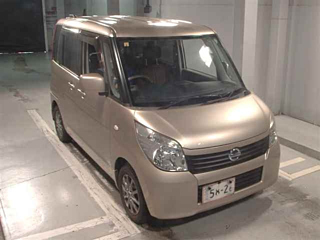 NISSAN ROOX 2010
