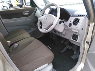 NISSAN ROOX 2010