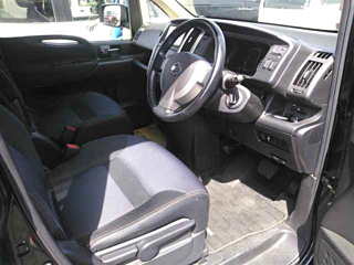 NISSAN SERENA 2010