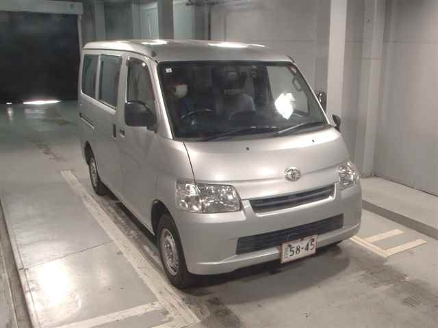 TOYOTA LITE ACE VAN 2019