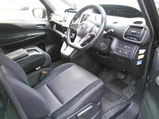 NISSAN SERENA 2017