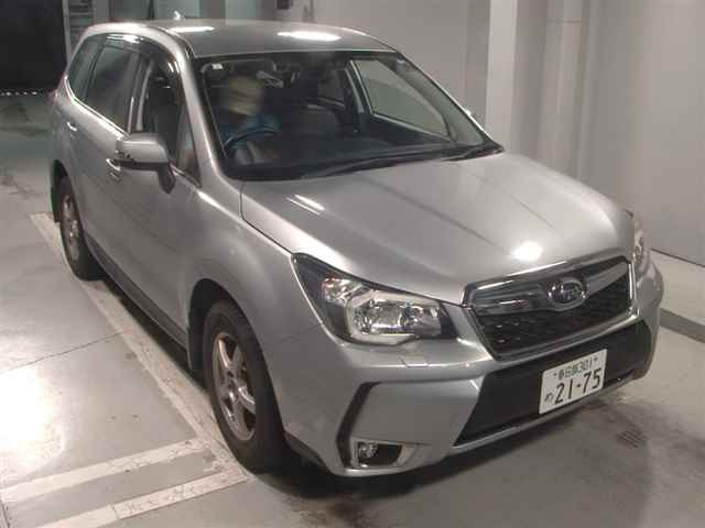 SUBARU FORESTER 2015