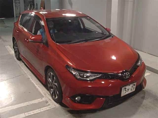 TOYOTA AURIS 2016