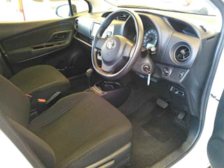 TOYOTA VITZ 2018
