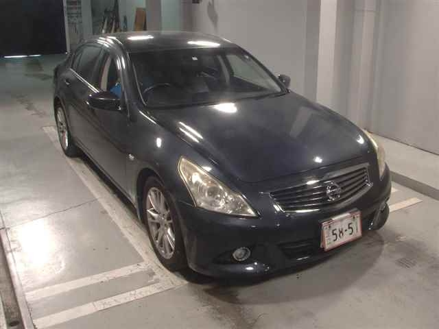 NISSAN SKYLINE 2010