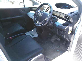 HONDA FREED 2013
