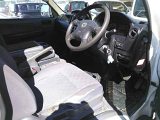 NISSAN CARAVAN VAN 2009