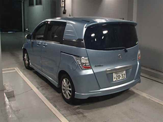 HONDA FREED 2013