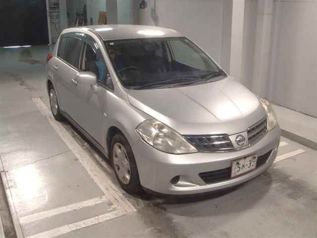 NISSAN TIIDA 2009