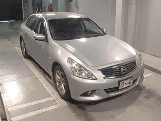NISSAN SKYLINE 2013