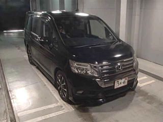 HONDA STEP WAGON 2014