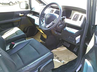 HONDA STEP WAGON 2014