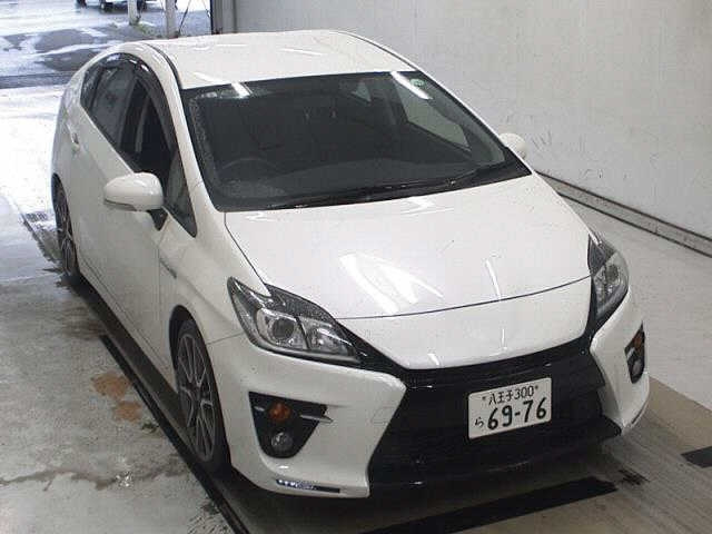 TOYOTA PRIUS 2013