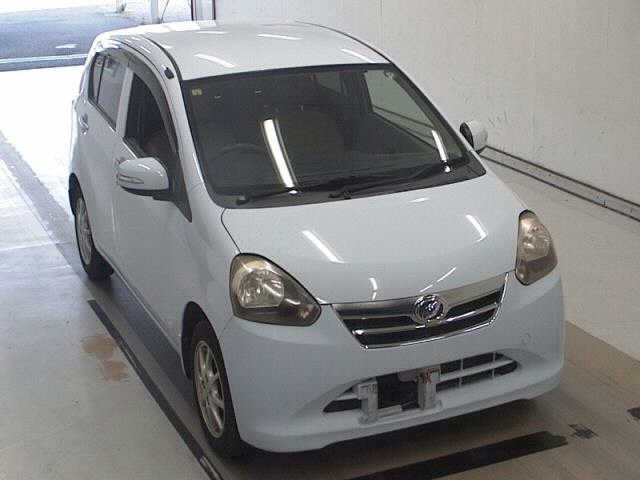 DAIHATSU MIRA E S 2012