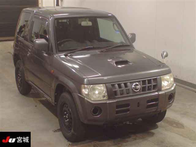 NISSAN KIX 2008
