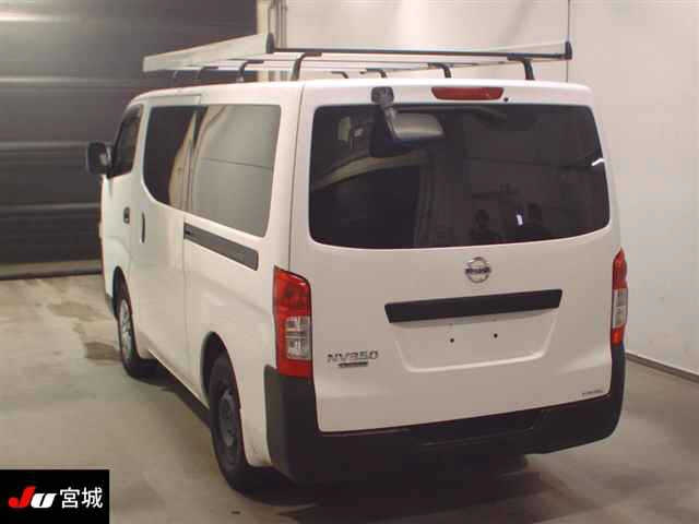 NISSAN CARAVAN VAN 2017