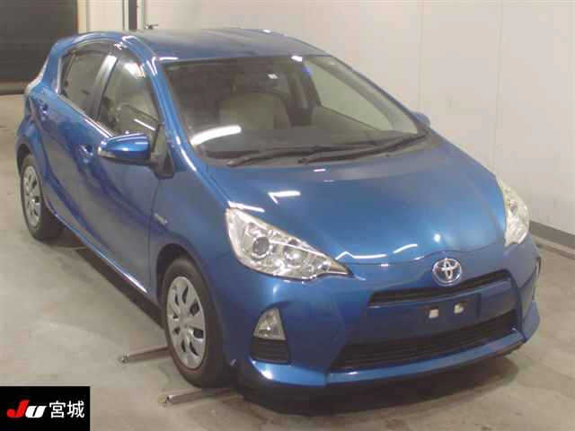 TOYOTA AQUA 2014