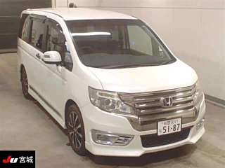 HONDA STEP WAGON 2013