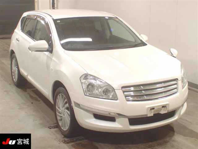 NISSAN DUALIS 2013