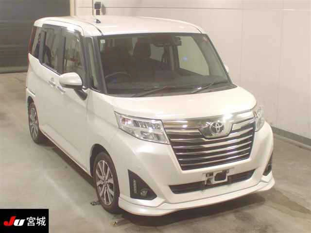 TOYOTA ROOMY 2018