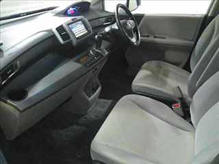 HONDA FREED 2012