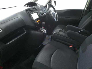 NISSAN SERENA 2011