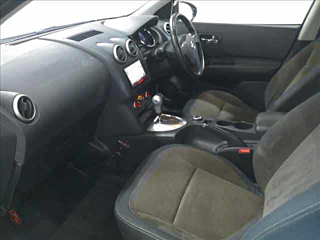 NISSAN DUALIS 2013