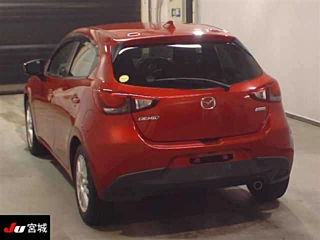 MAZDA DEMIO 2016