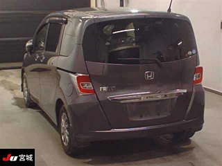 HONDA FREED 2016