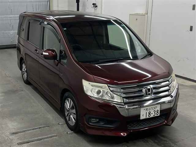 HONDA STEP WAGON 2013