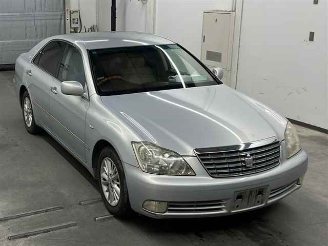 TOYOTA CROWN 2005