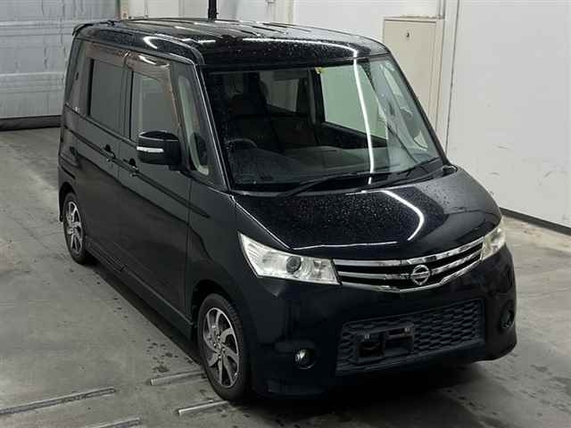 NISSAN ROOX 2012