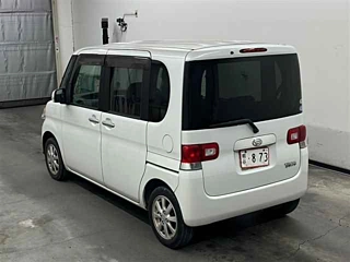 DAIHATSU TANTO 2010