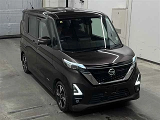 NISSAN ROOX 2020