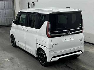 NISSAN ROOX 2020
