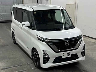 NISSAN ROOX 2020