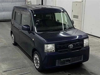 TOYOTA PIXIS SPACE 2016