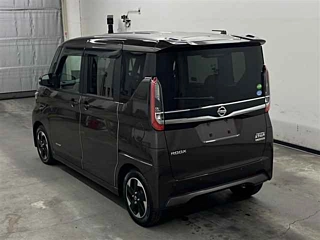 NISSAN ROOX 2020