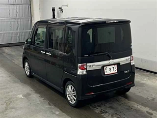 DAIHATSU TANTO 2010