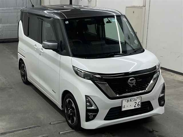 NISSAN ROOX 2020